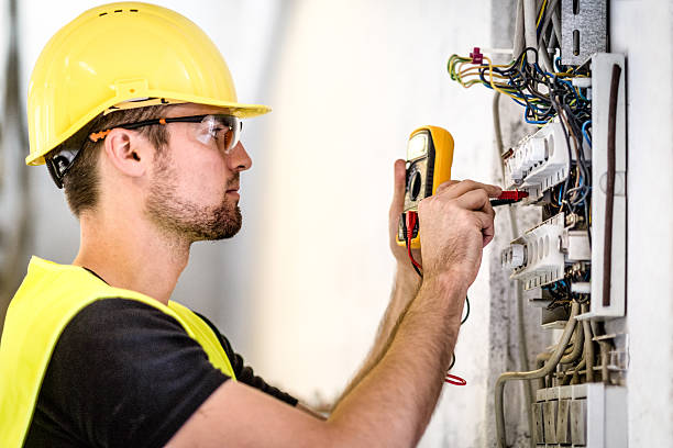 Professional Electrician in Pine Lawn, MO